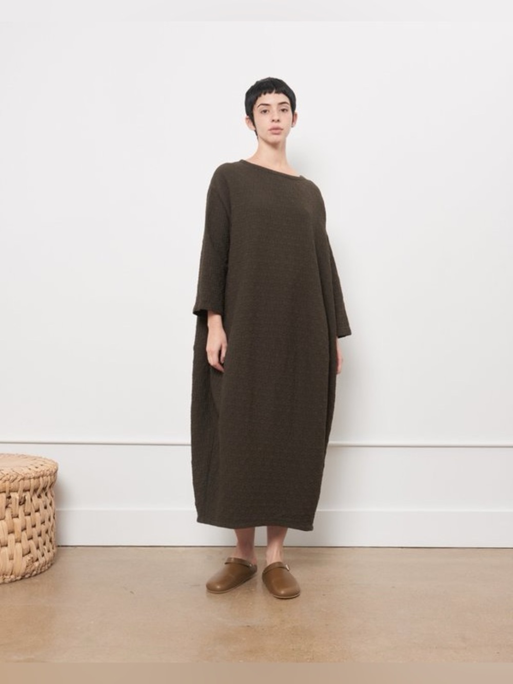 Black Crane Lagenlook Oversized Quilted Lantern Maxi Dress in Dark Grey, size XS